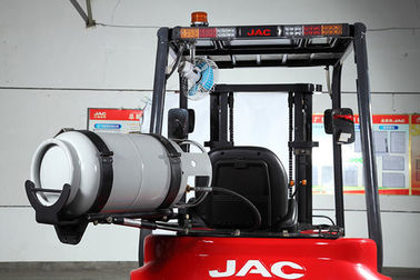 China JAC setzen sich 1,8 Tonne LPG-Gabelstapler-Hochleistungs-niedrige Emissionen hin usine