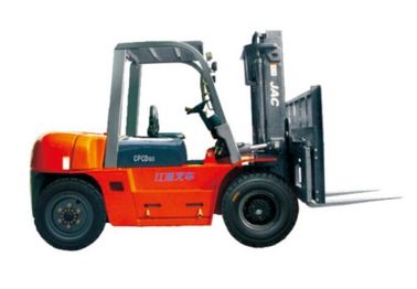 China Dauerhaftes Lager-Hebezeug 5 Tonnen-Dieselgabelstapler mit gleitender Seitengabel usine